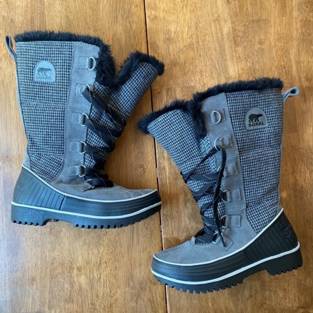 SOREL Tivoli High II Houndstooth Boots